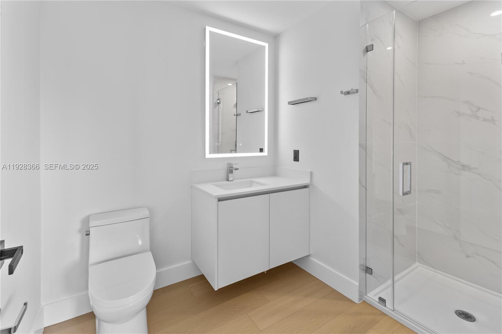 700 NE 24th St #2905 Miami, FL 33137