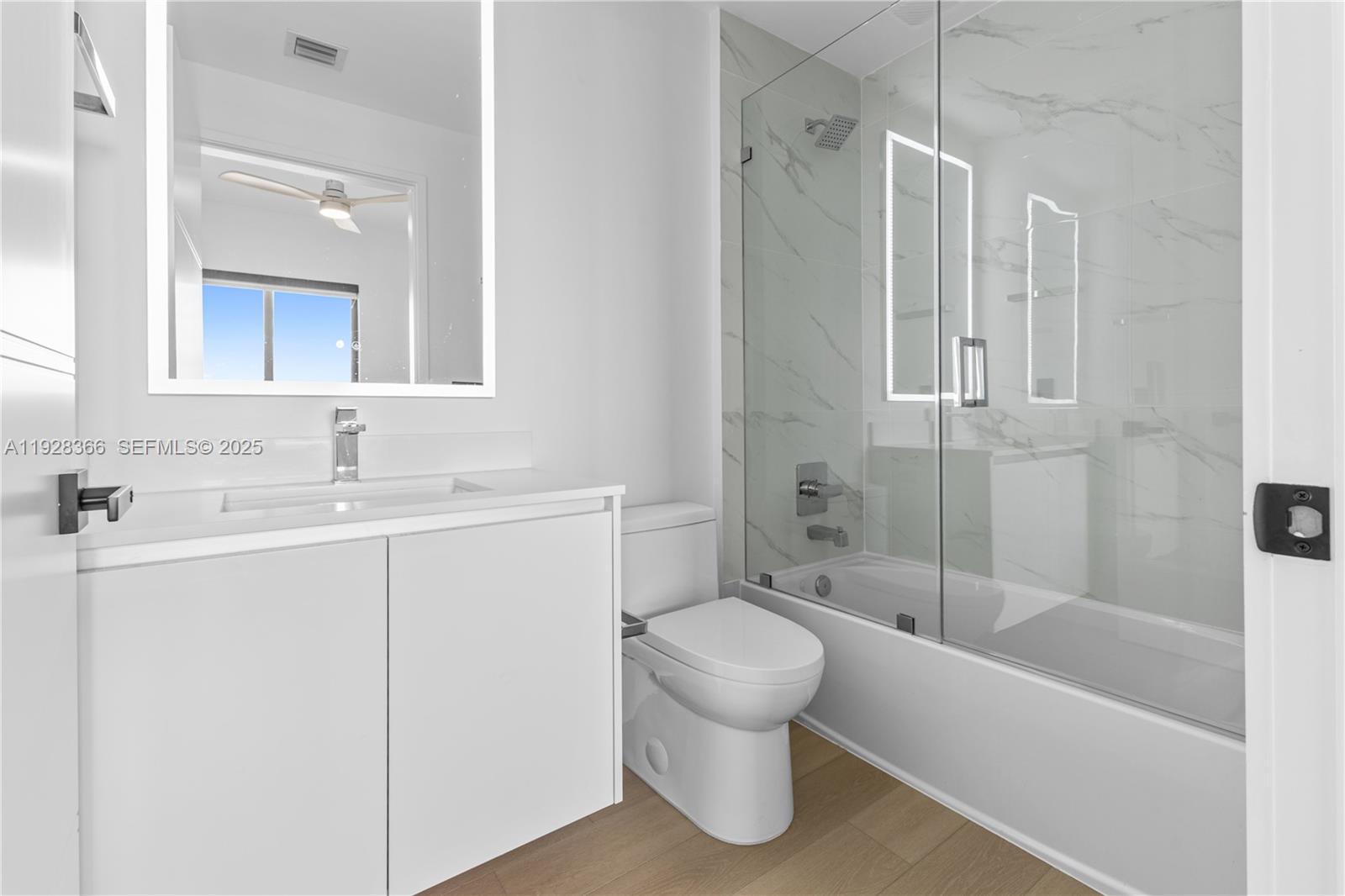 700 NE 24th St #2905 Miami, FL 33137