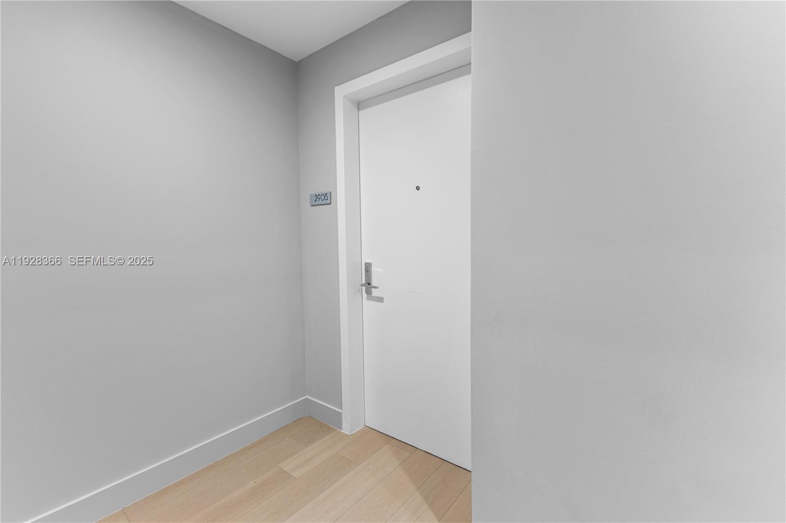 700 NE 24th St #2905 Miami, FL 33137