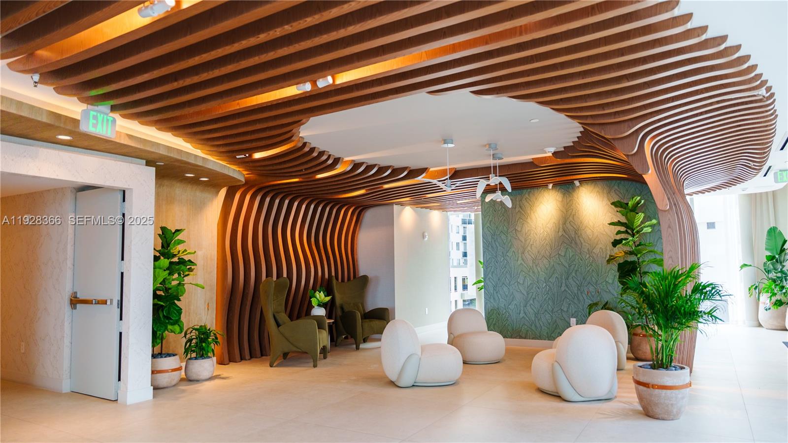 700 NE 24th St #2905 Miami, FL 33137