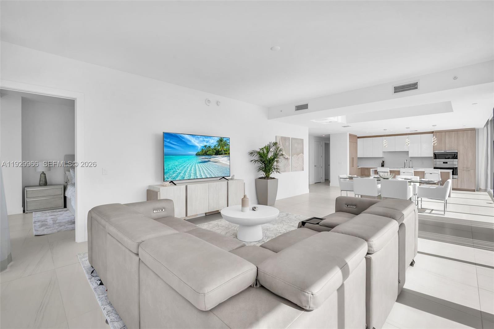 151 N Seabreeze Blvd #702 Fort Lauderdale, FL 33304