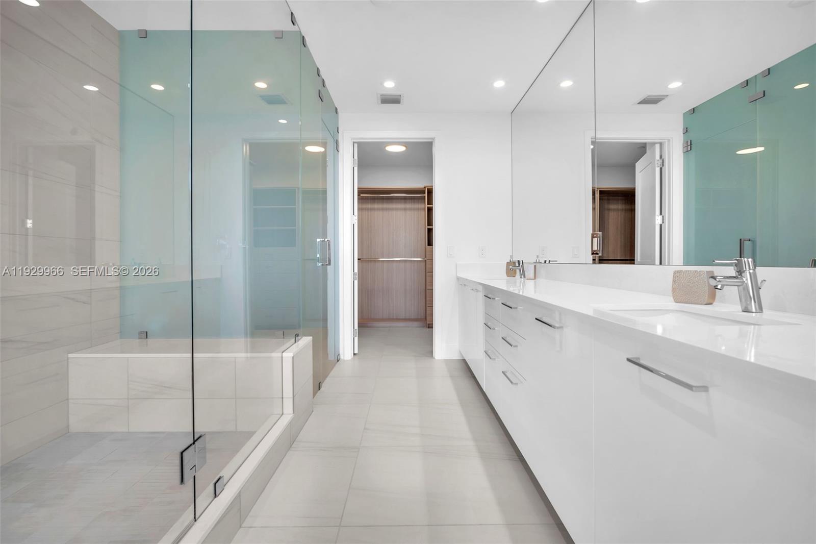 151 N Seabreeze Blvd #702 Fort Lauderdale, FL 33304