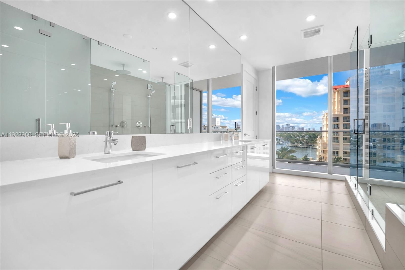 151 N Seabreeze Blvd #702 Fort Lauderdale, FL 33304