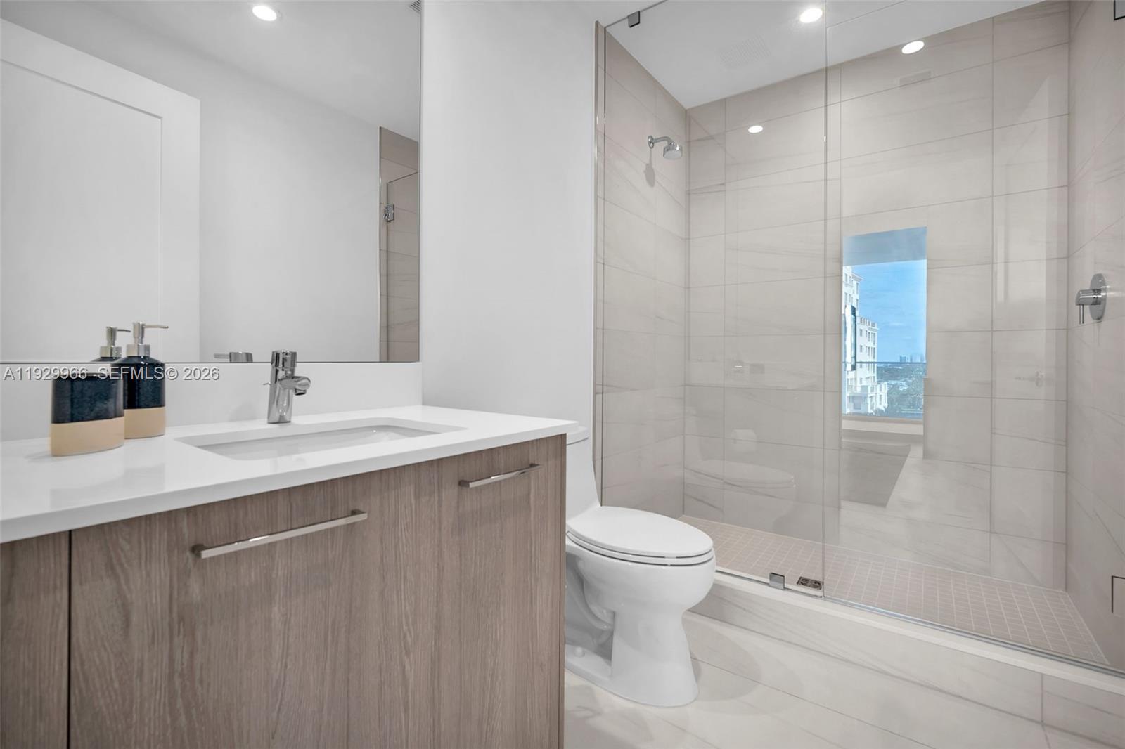 151 N Seabreeze Blvd #702 Fort Lauderdale, FL 33304