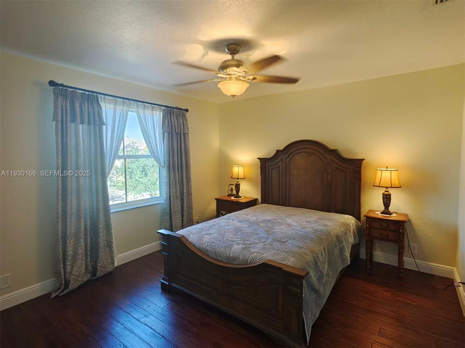 1035 Waterside Cir Weston, FL 33327