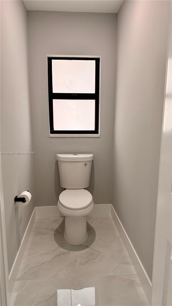 3513 2nd St Sw Lehigh Acres, FL 33976