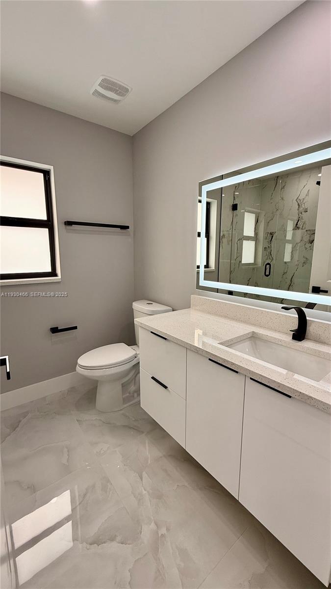 3513 2nd St Sw Lehigh Acres, FL 33976