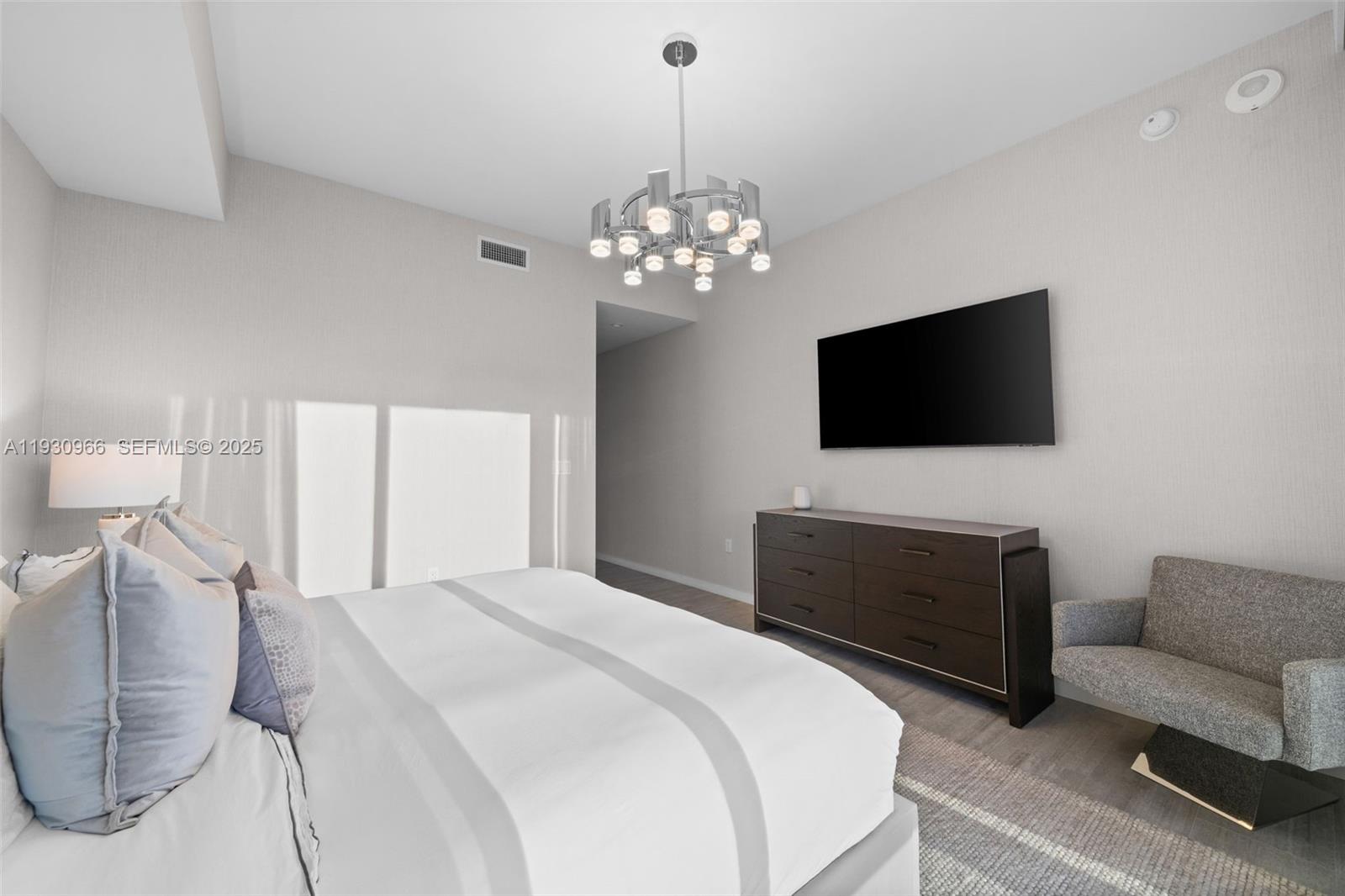 image Brickell Flatiron18