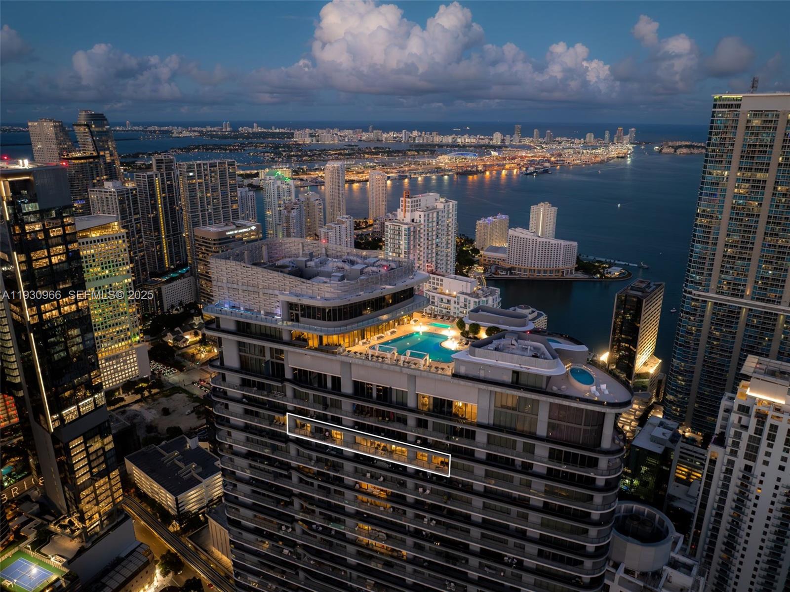 image Brickell Flatiron23
