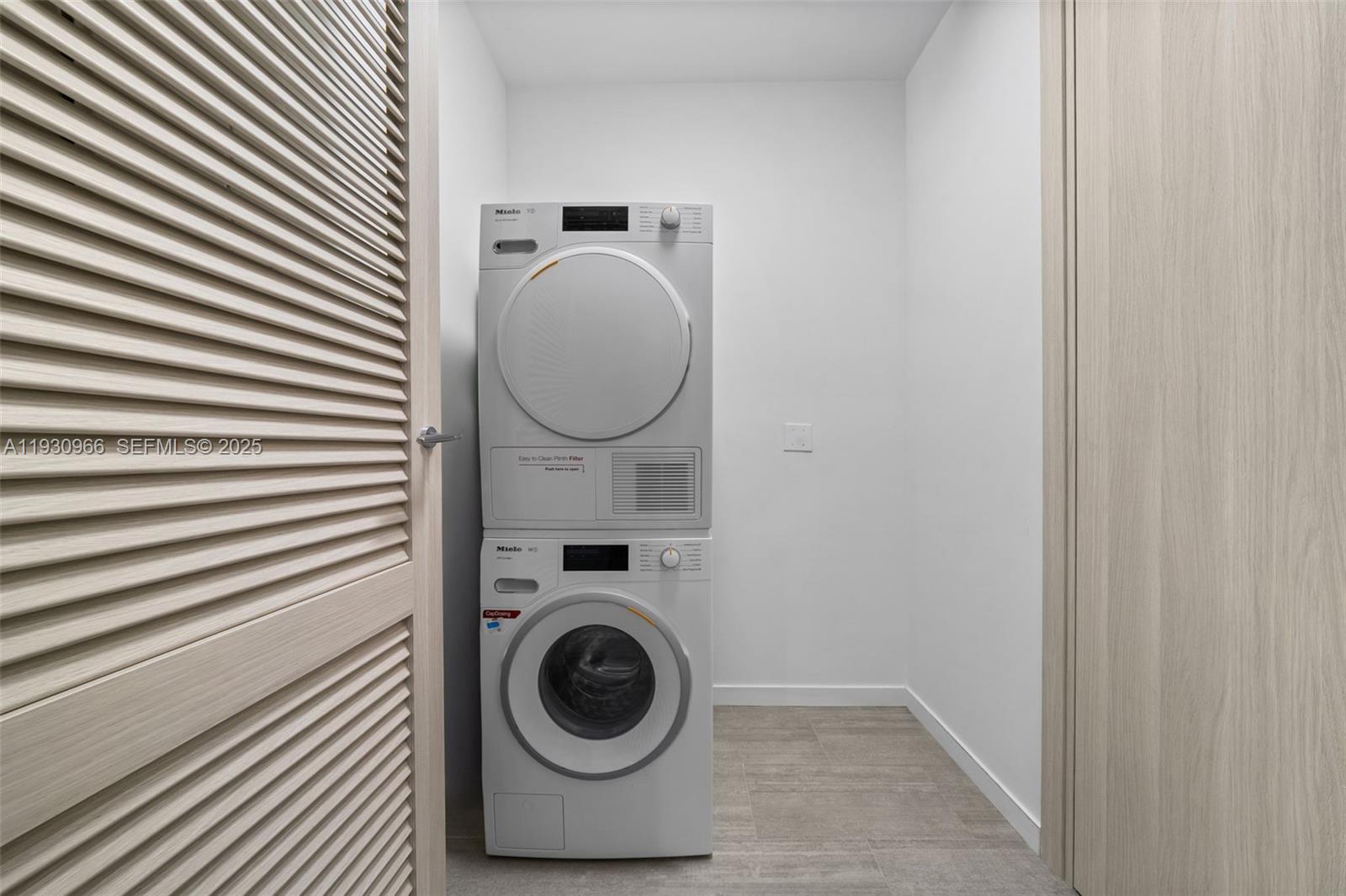 image Brickell Flatiron28