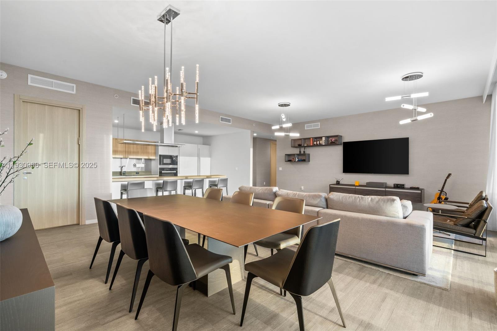 image Brickell Flatiron58