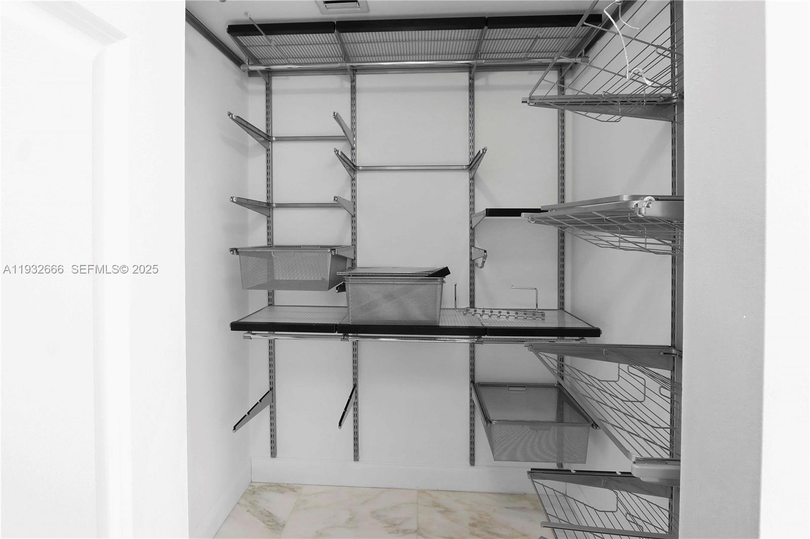 888 S Douglas Rd #1203 Coral Gables, FL 33134