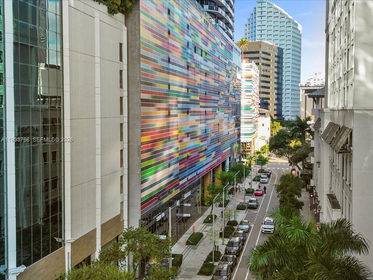 image Brickell Heights East14