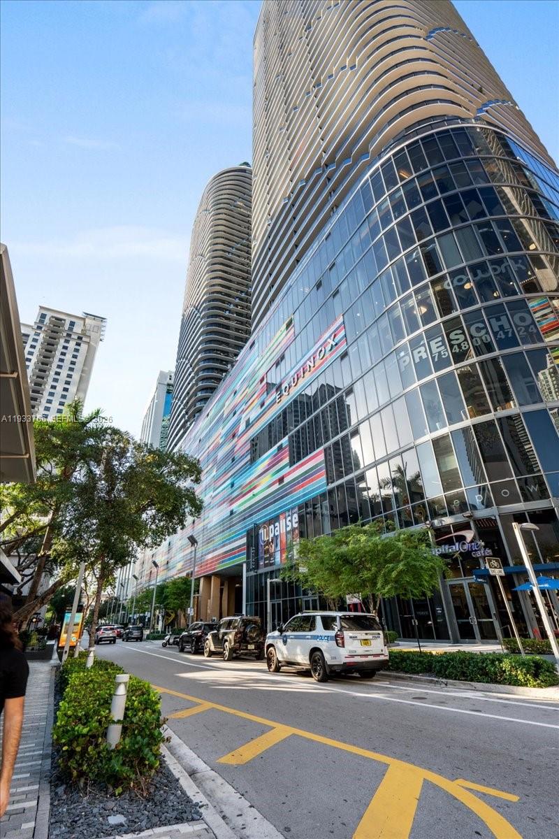 image Brickell Heights East24