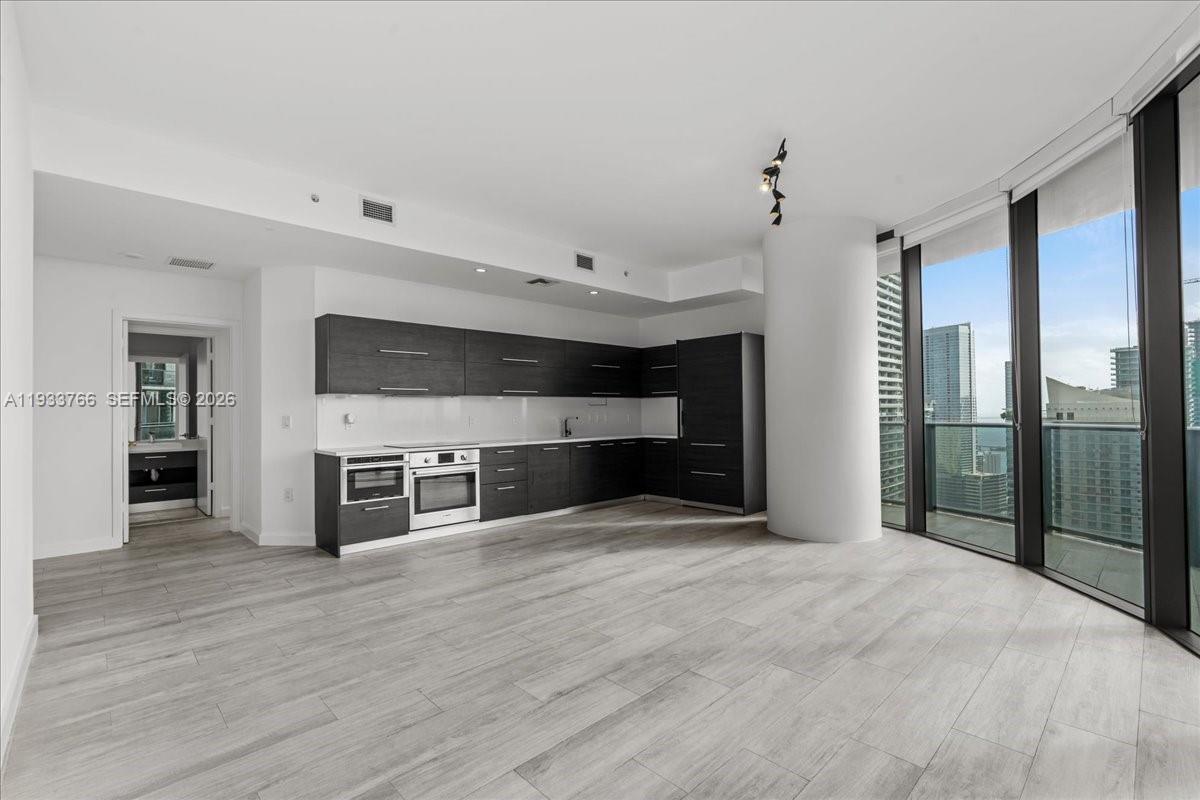 image Brickell Heights East33