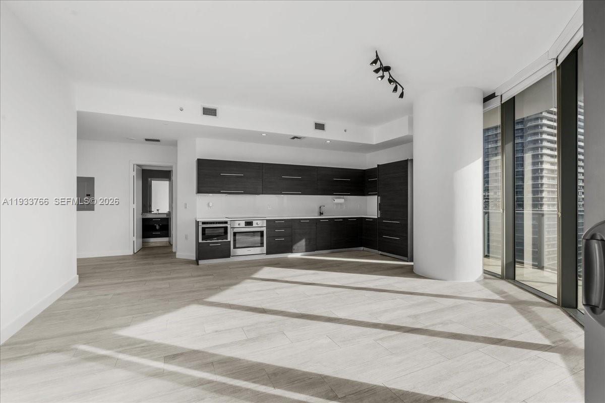 image Brickell Heights East37