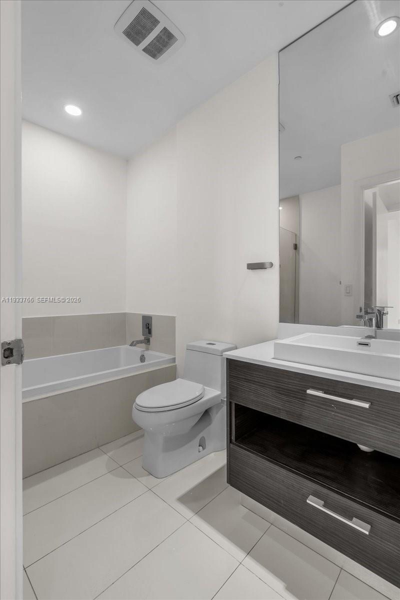 image Brickell Heights East43