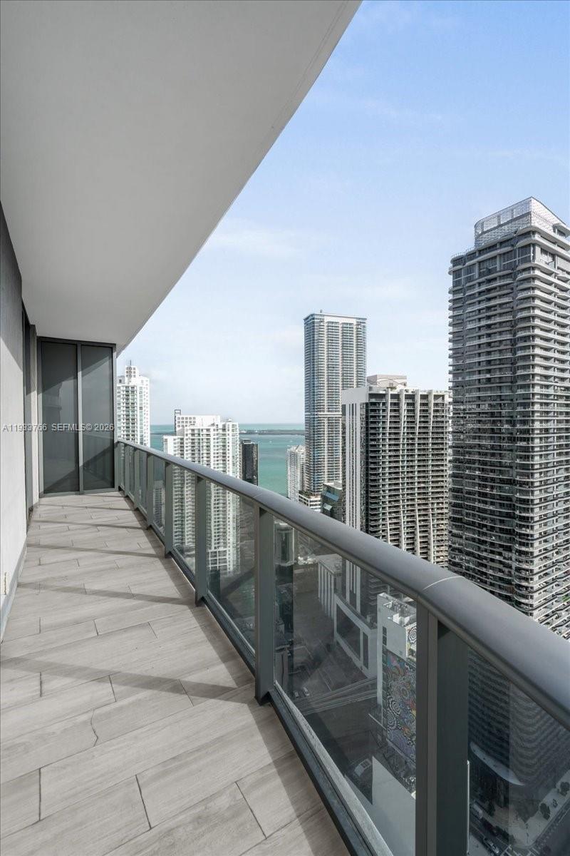 image Brickell Heights East58