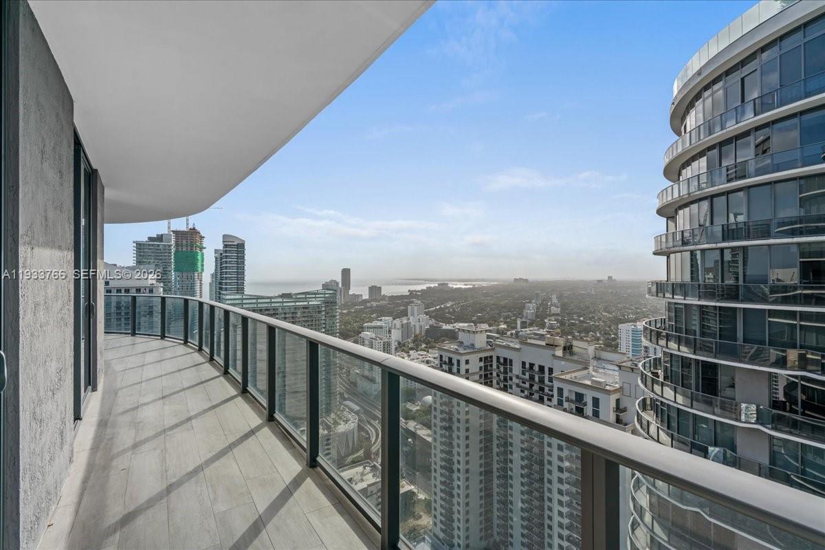 image Brickell Heights East59