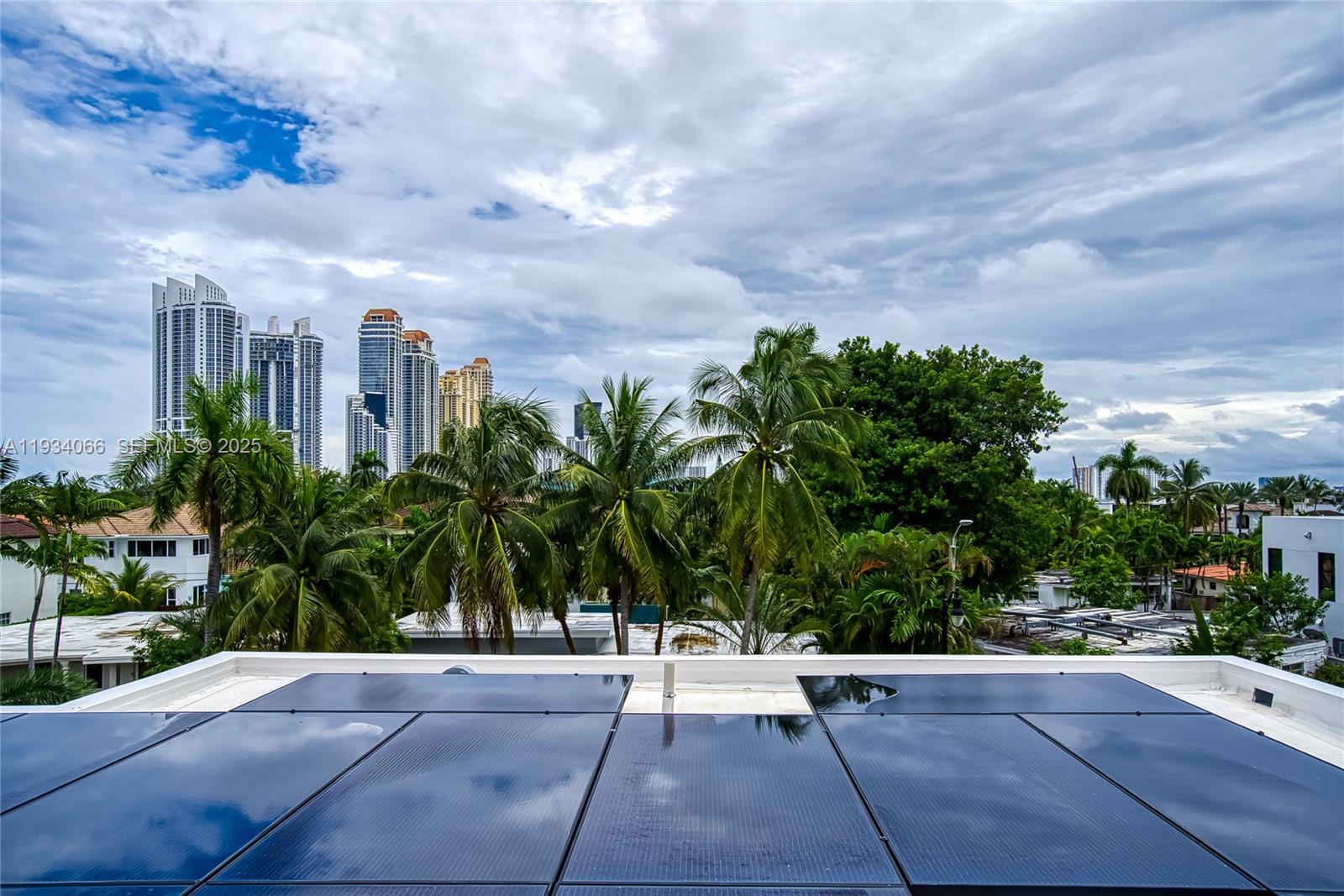 311 SE 189th St Sunny Isles Beach, FL 33160