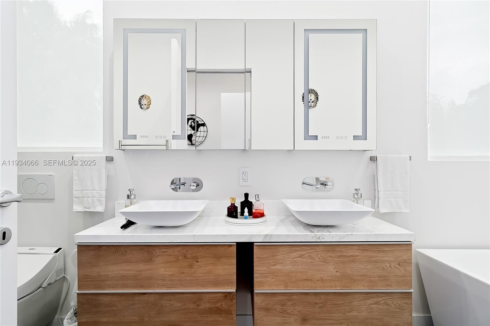 311 SE 189th St Sunny Isles Beach, FL 33160