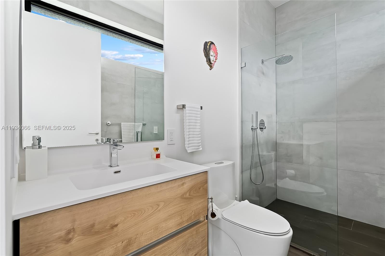 311 SE 189th St Sunny Isles Beach, FL 33160