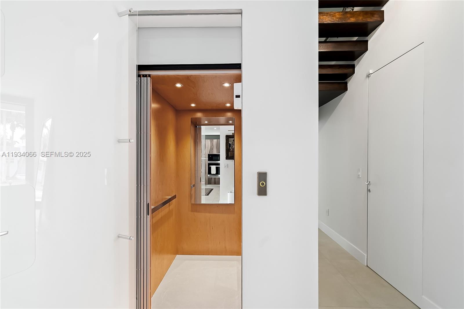 311 SE 189th St Sunny Isles Beach, FL 33160