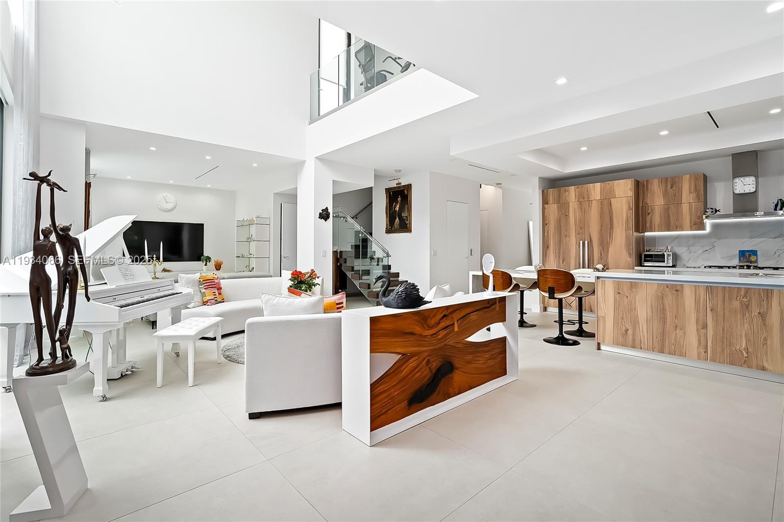 311 SE 189th St Sunny Isles Beach, FL 33160