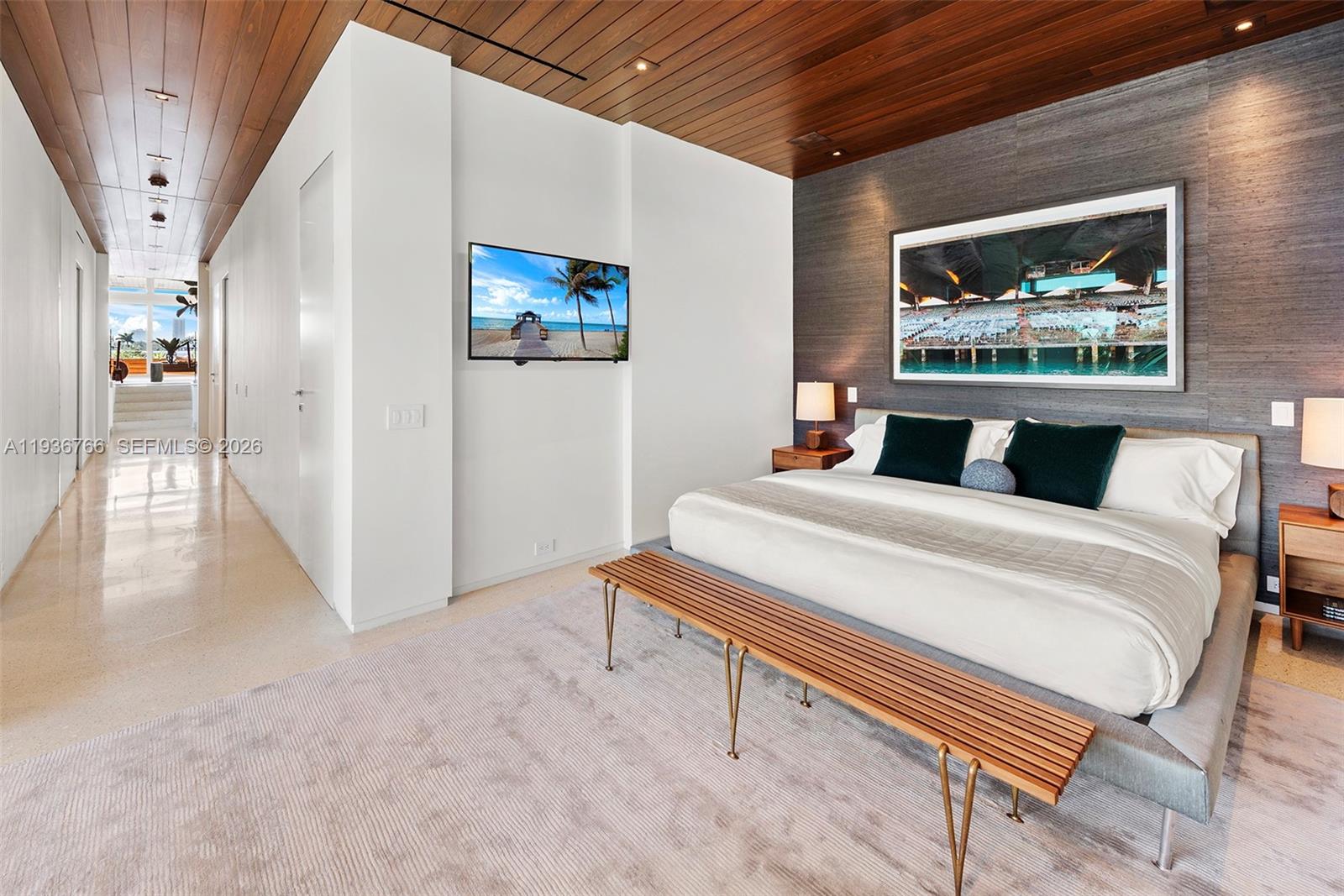 610 W Dilido Dr #- Miami Beach, FL 33139