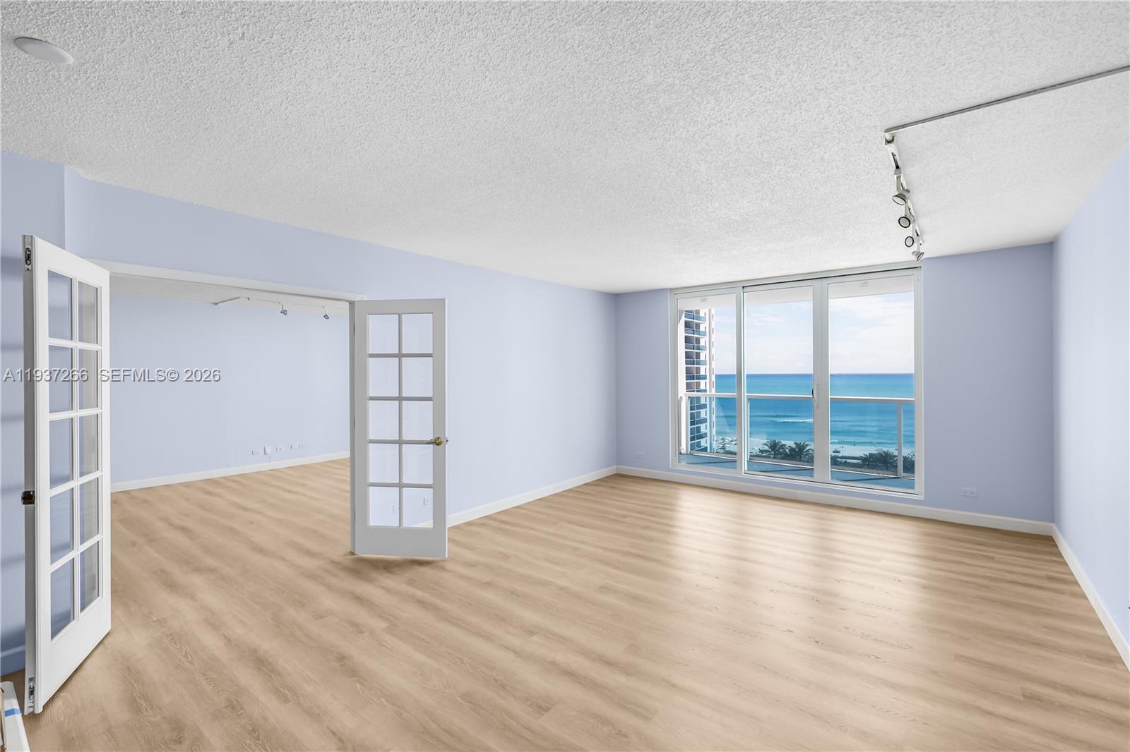 2301 Collins Ave #1038/1039 Miami Beach, FL 33139