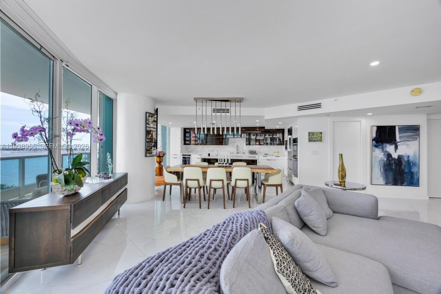 image Bristol Tower Condo8