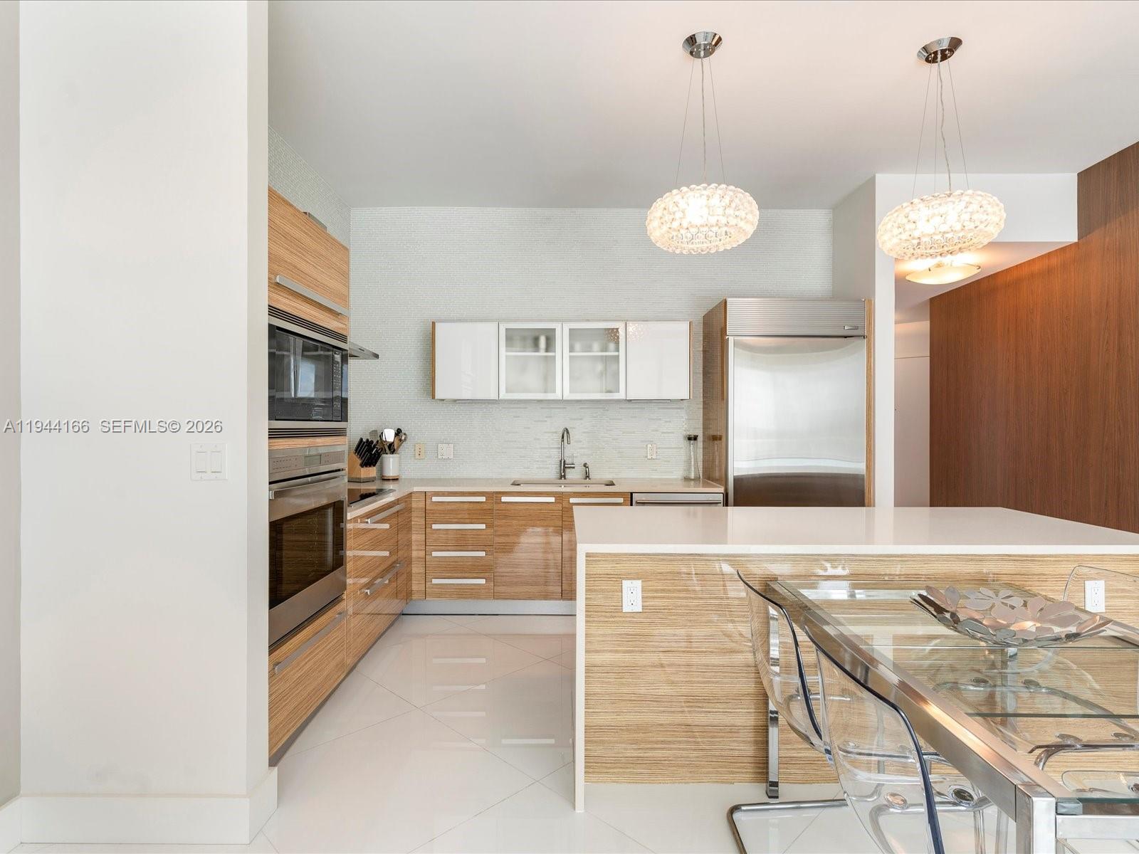 image Paramount Bay Condo9