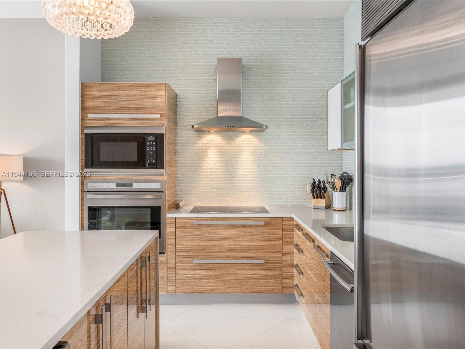 image Paramount Bay Condo16