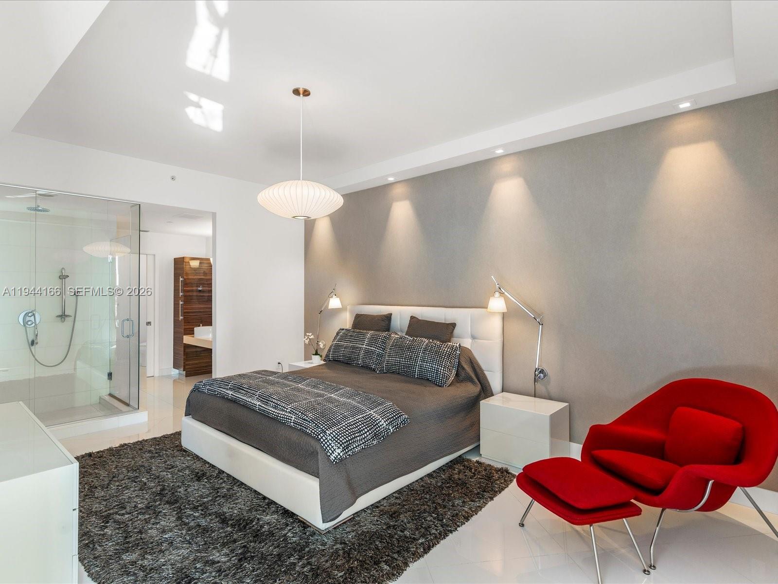 image Paramount Bay Condo18