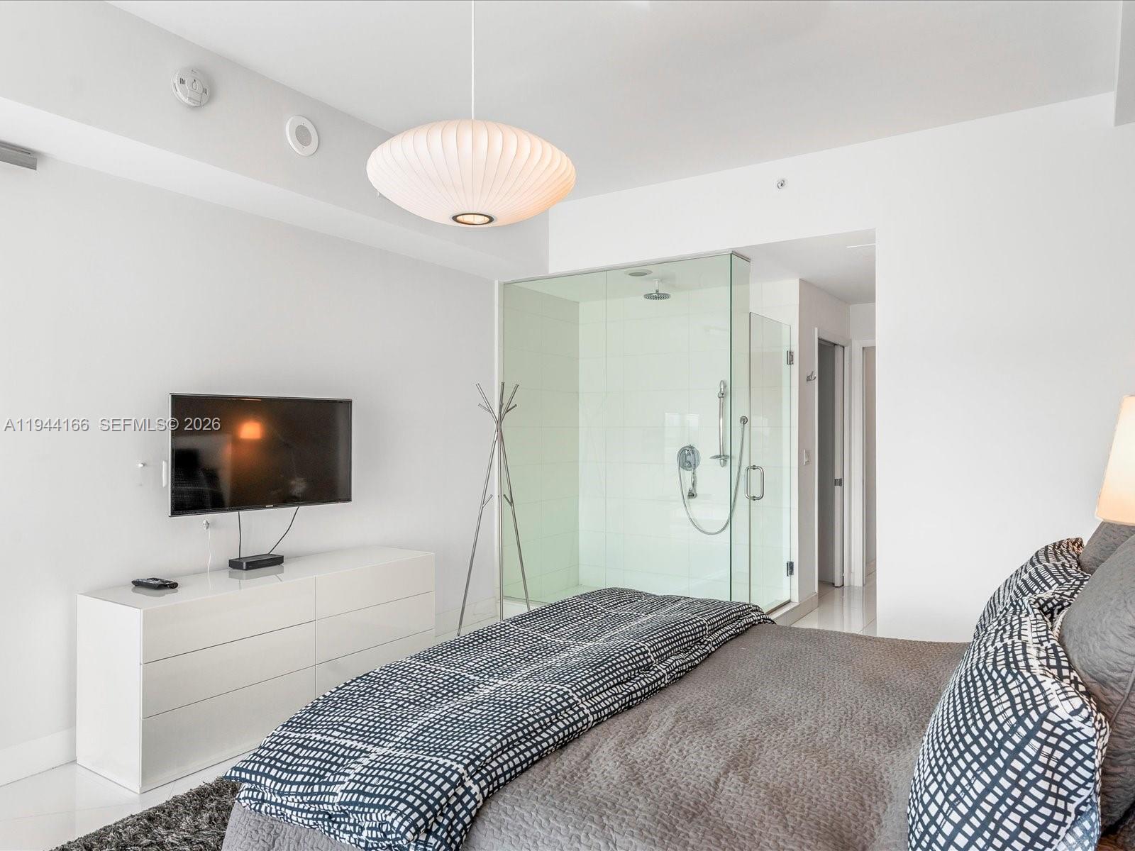 image Paramount Bay Condo21