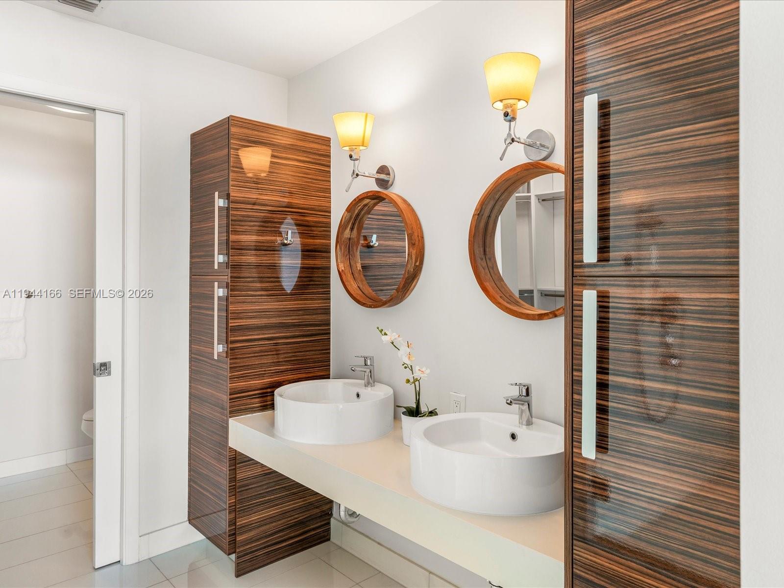 image Paramount Bay Condo22