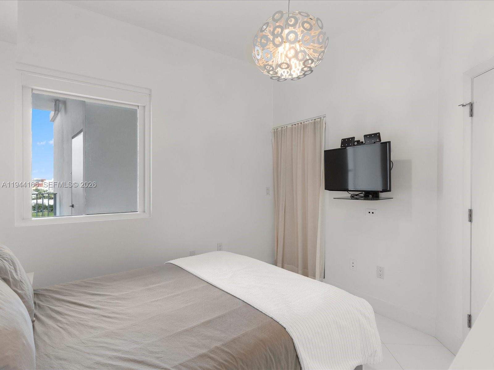 image Paramount Bay Condo25