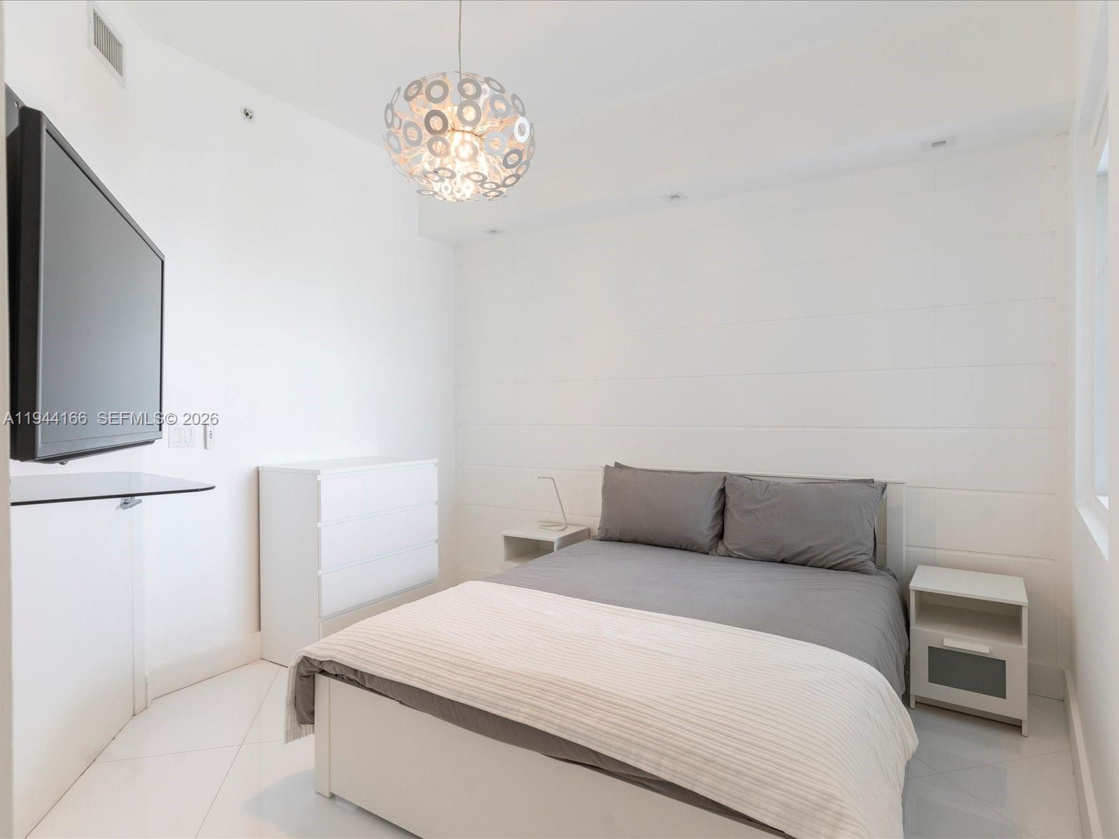 image Paramount Bay Condo26