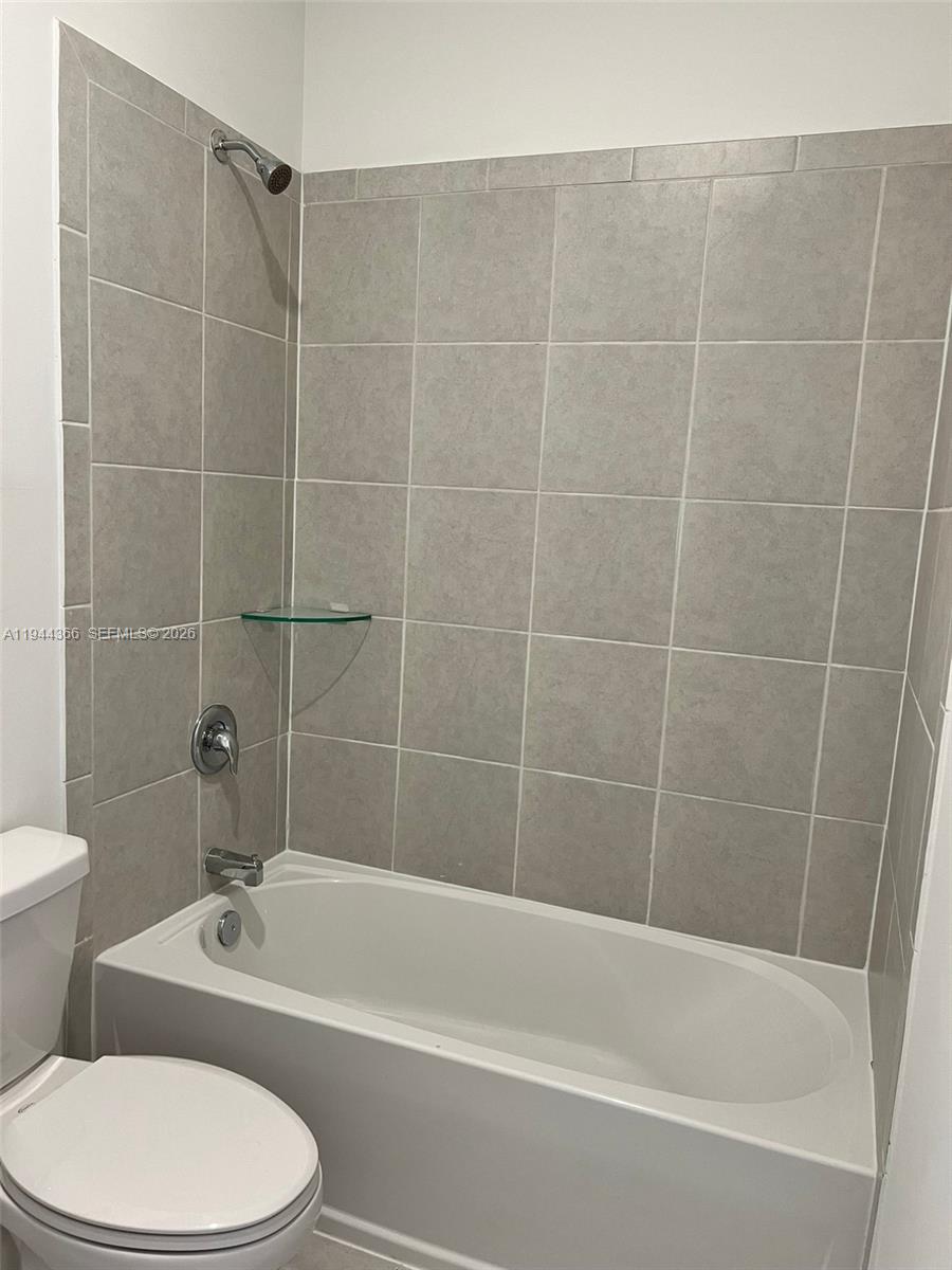 12560 NW 22nd Pl Miami, FL 33167