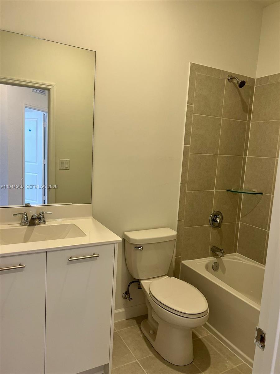 12560 NW 22nd Pl Miami, FL 33167