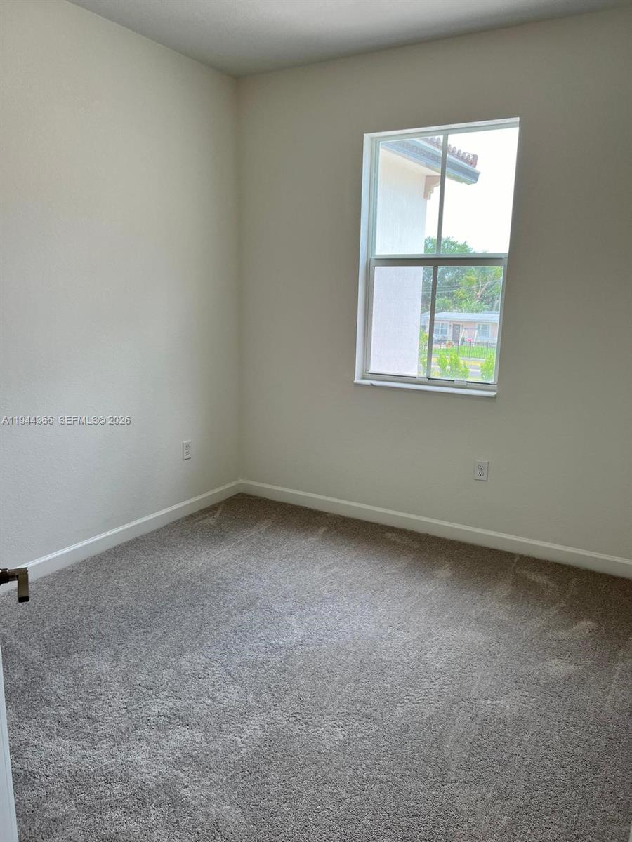 12560 NW 22nd Pl Miami, FL 33167