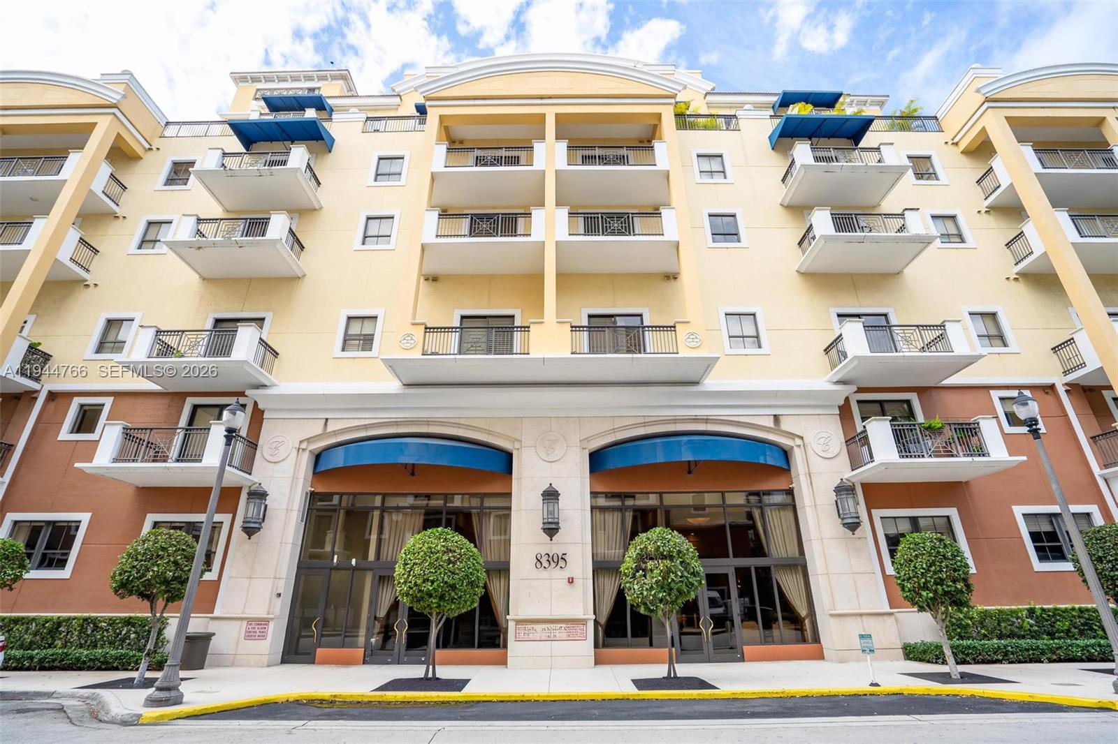 8395 SW 73rd Ave #314 Miami, FL 33143