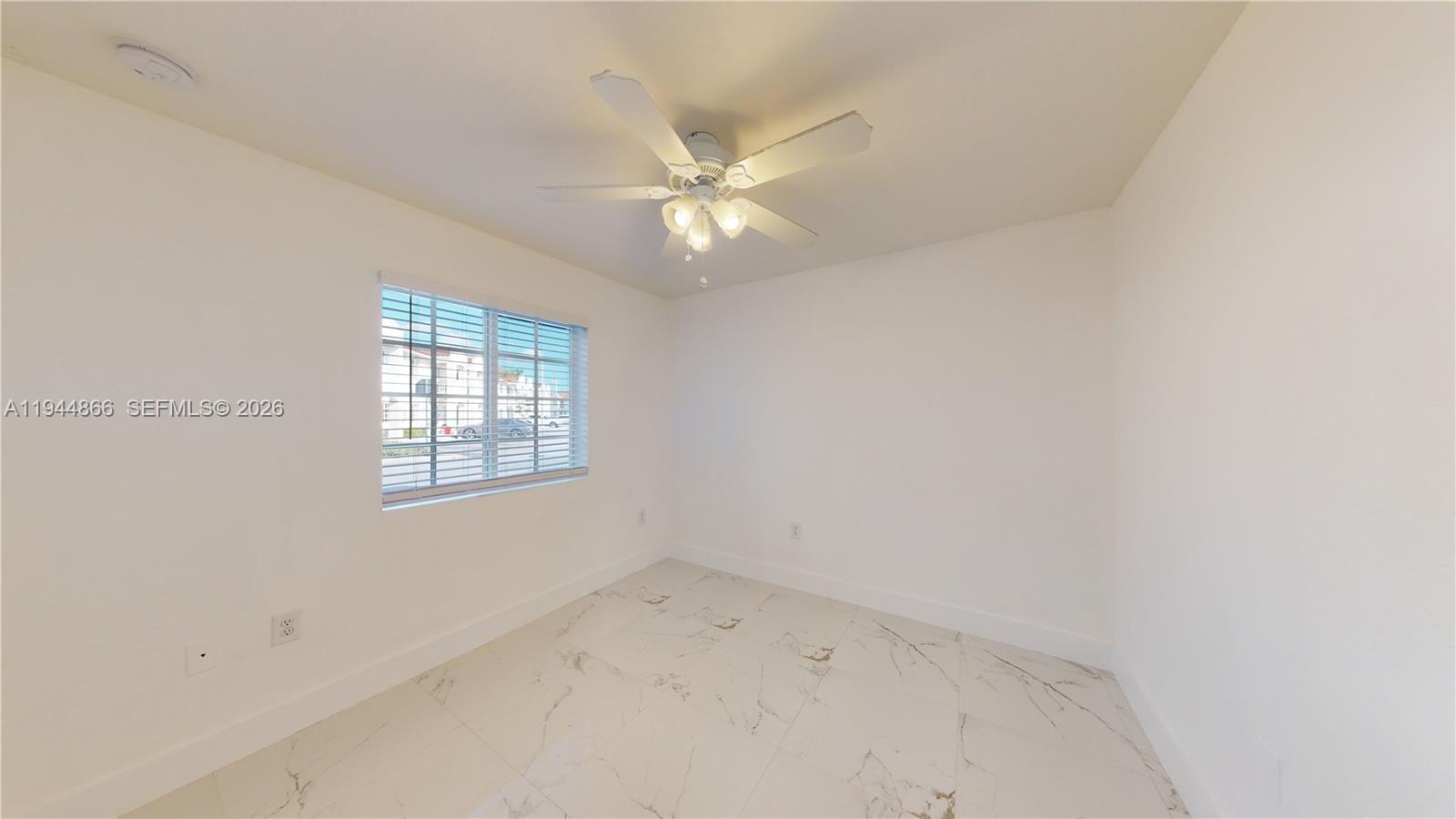 618 SW 2nd Pl Florida City, FL 33034