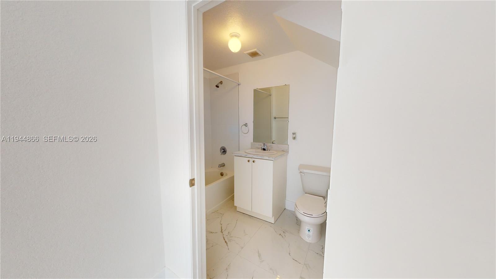 618 SW 2nd Pl Florida City, FL 33034