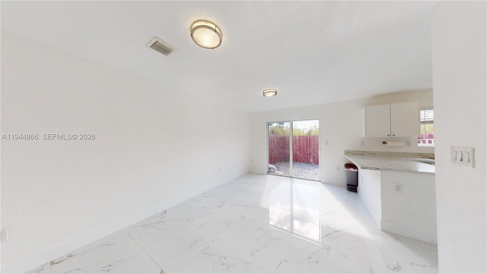 618 SW 2nd Pl Florida City, FL 33034