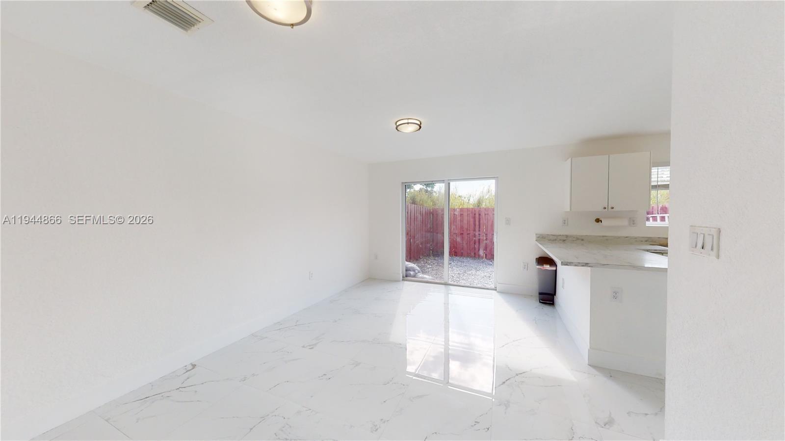 618 SW 2nd Pl Florida City, FL 33034