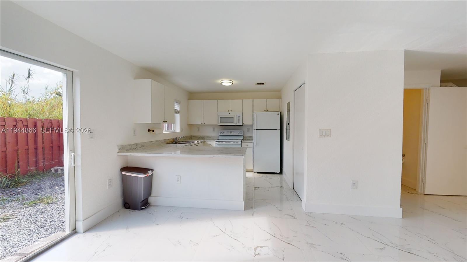 618 SW 2nd Pl Florida City, FL 33034