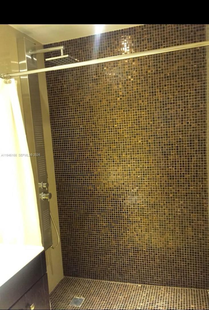 2539 Thomas St Hollywood, FL 33020