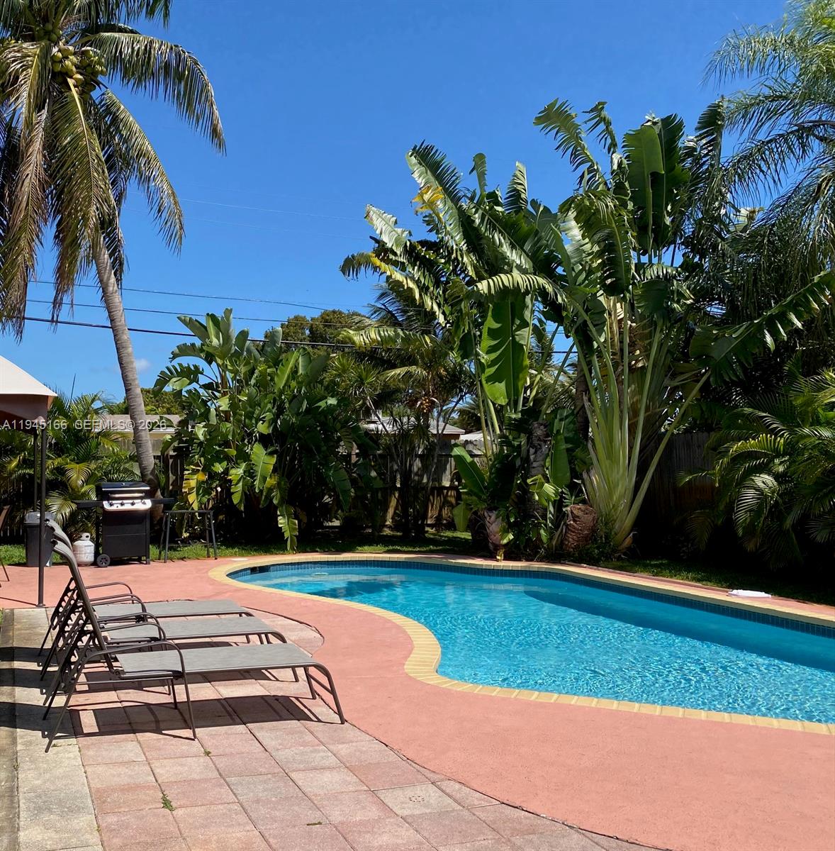 2539 Thomas St Hollywood, FL 33020