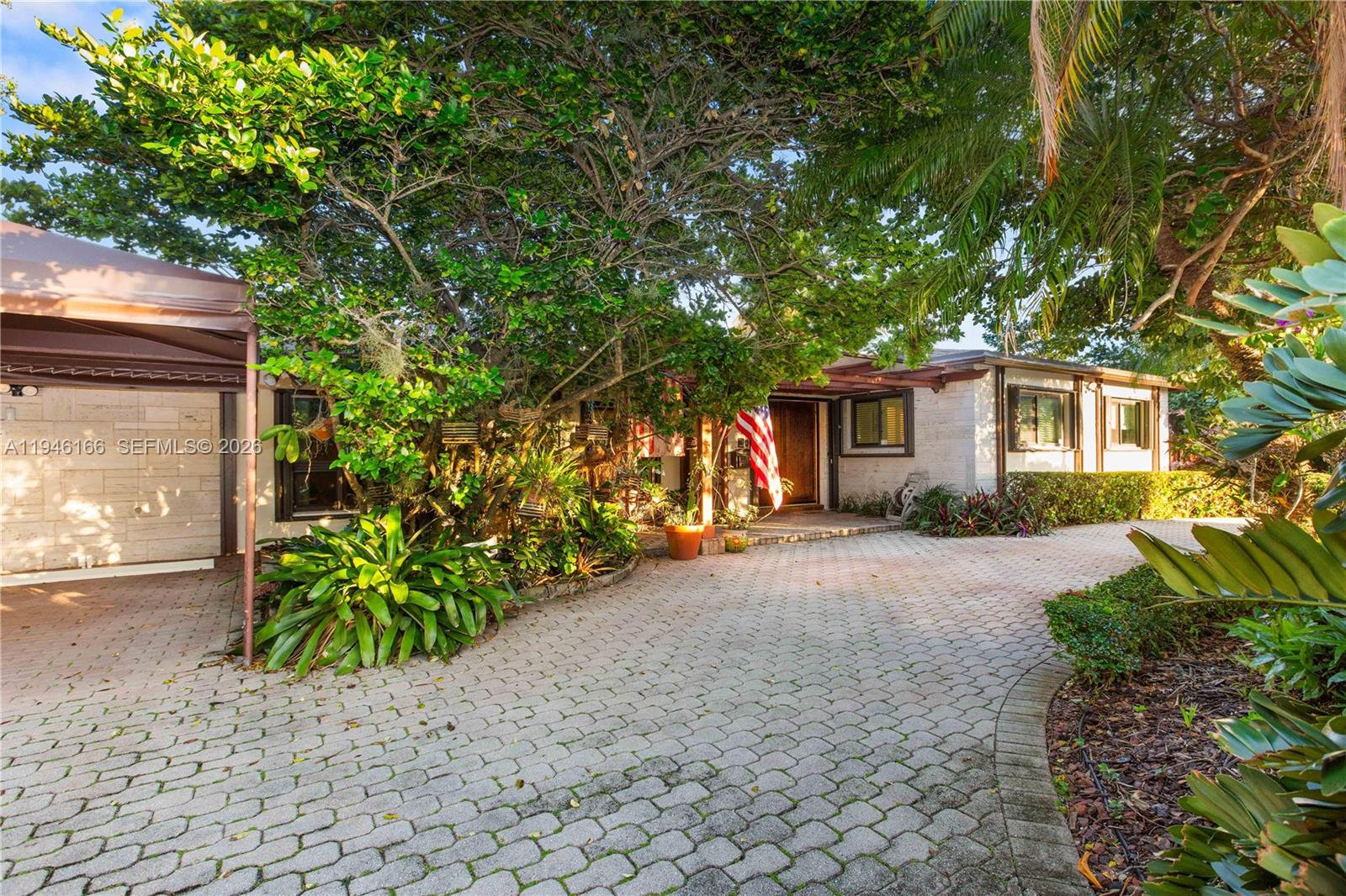 8115 SW 92nd Ct Miami, FL 33173